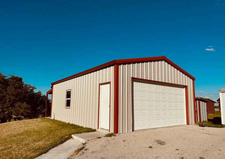 333 Lake Point, Comanche, TX 76442 - #2