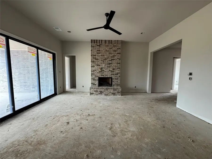 136 Chapowits, Godley, TX 76044 - #3