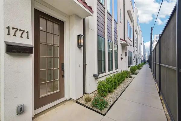 1771 Novela Way, Dallas, TX 75215