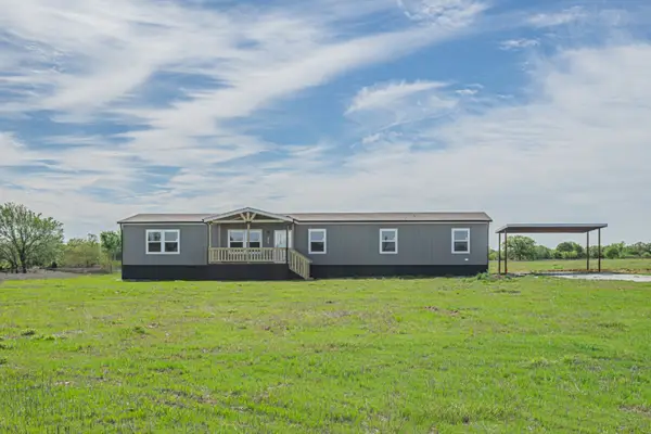 2019 Denver Road, Sunset, TX 76270