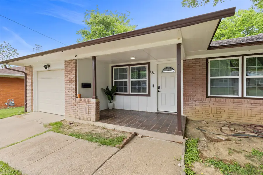 434 W Phillips Court, Grand Prairie, TX 75051 - #3
