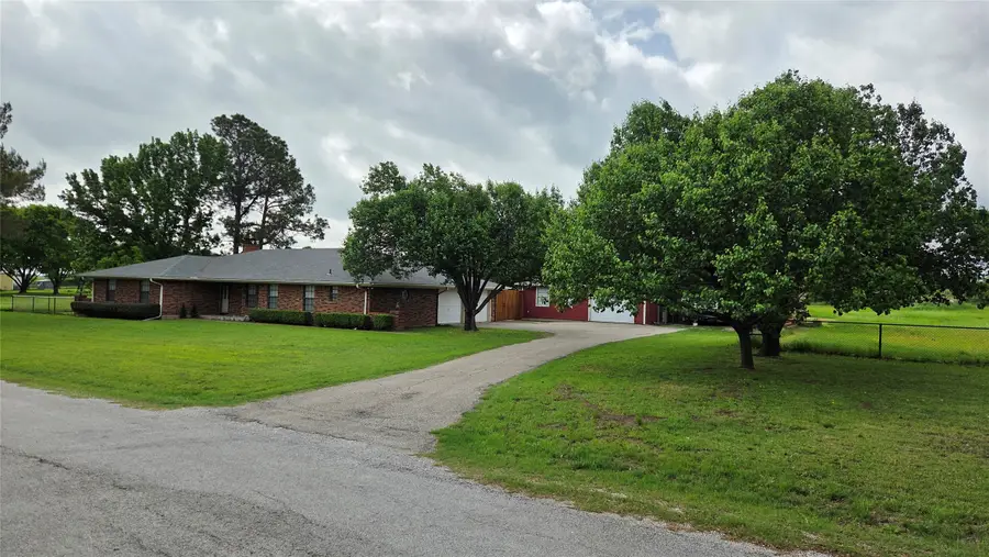 338 Travis Road, Decatur, TX 76234 - #2