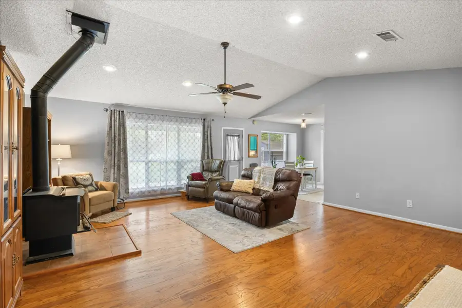 610 W First Street, Hico, TX 76457 - #2