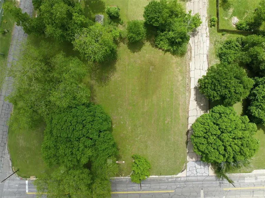1121 Forrest Street, Waco, TX 76704 - #2