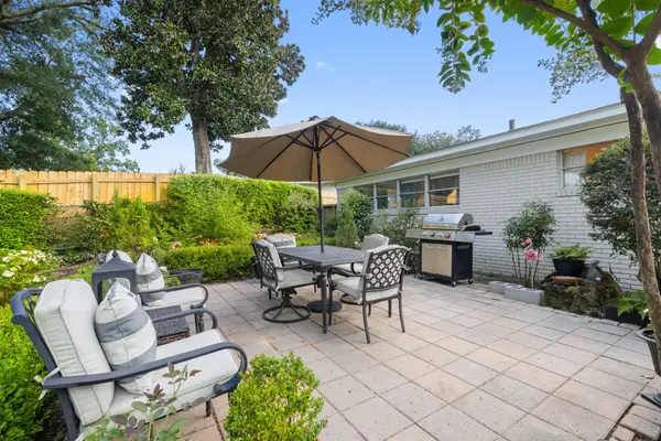 3014 Brentwood Drive, Tyler, TX 75701