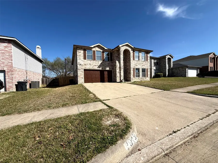 7919 Mosstree Drive, Arlington, TX 76001 - #3