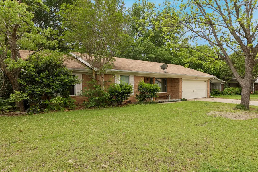 7420 Maple Drive, North Richland Hills, TX 76180 - #2
