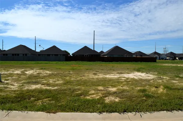 313 Preston Road, Mabank, TX 75147