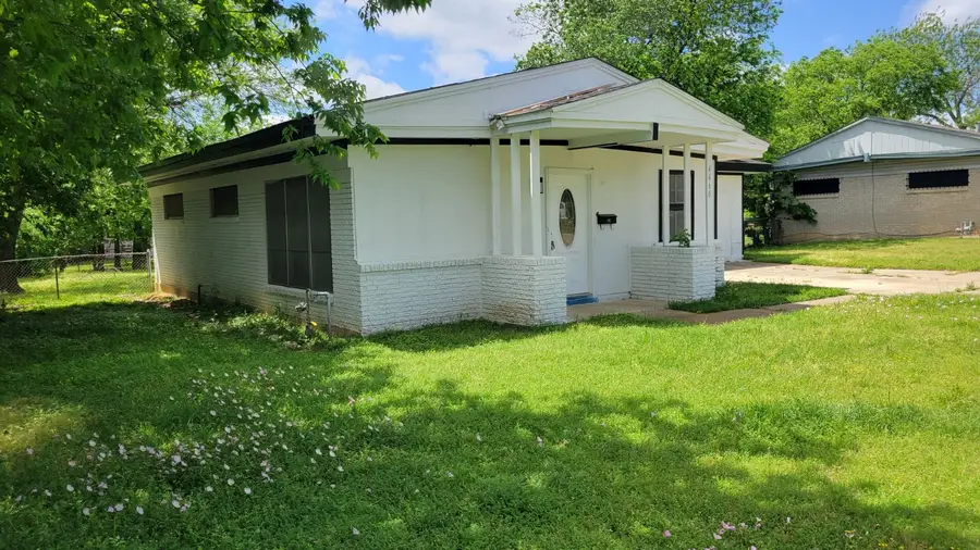 4660 Lois Street, Fort Worth, TX 76119 - #2