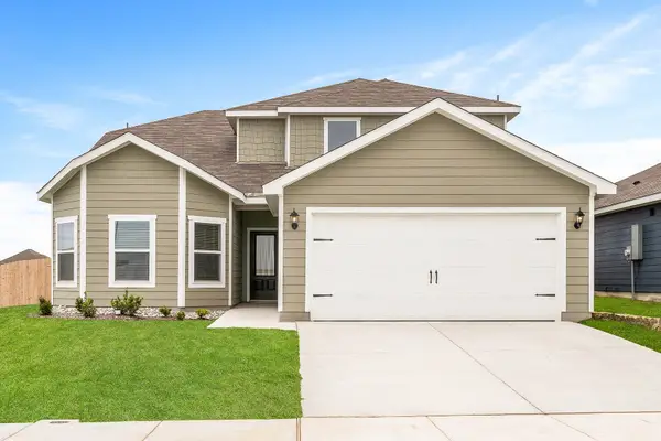 10113 Throttle Lane, Fort Worth, TX 76131
