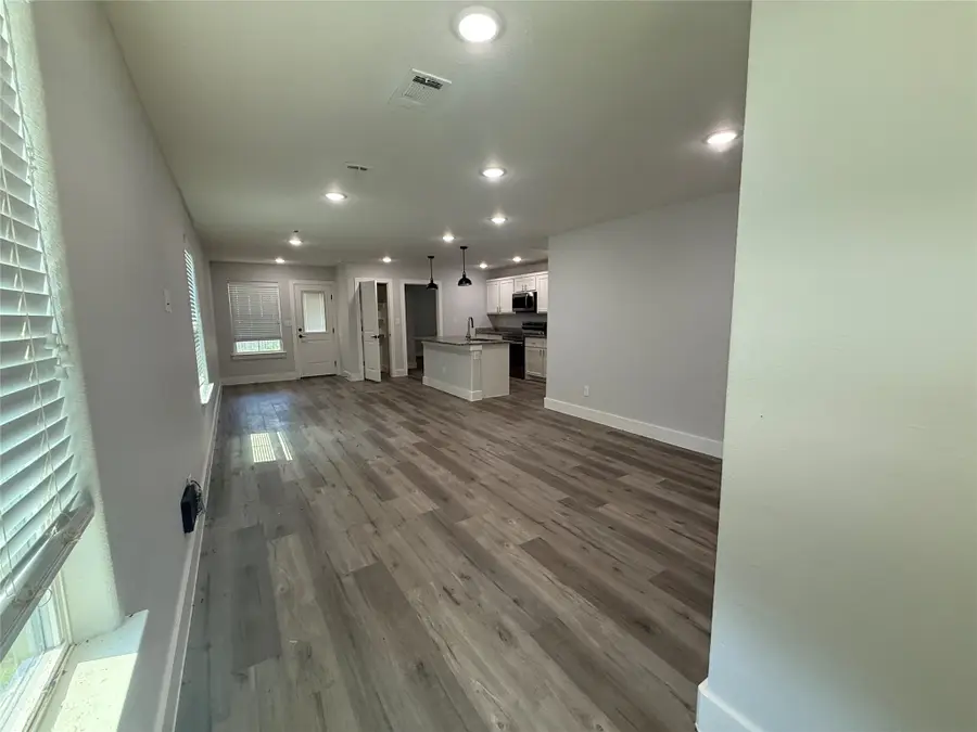 420 E 5th Street, Bonham, TX 75418 - #3