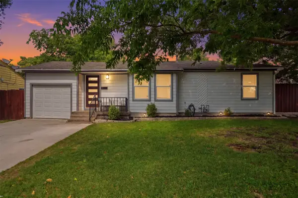 4401 Cherokee Trail, Fort Worth, TX 76133