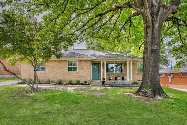 10838 Caprock Circle, Dallas, TX 75218