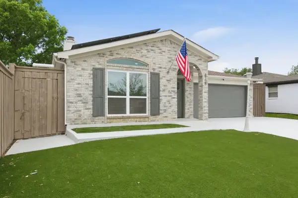 8105 Spruce Valley Drive, Fort Worth, TX 76137