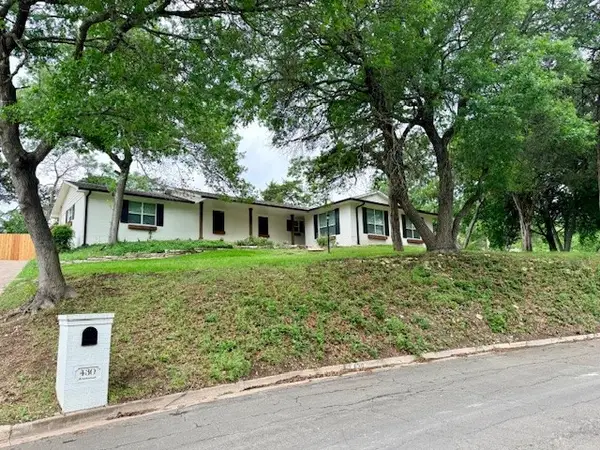 430 Brookwood Drive, Woodway, TX 76712