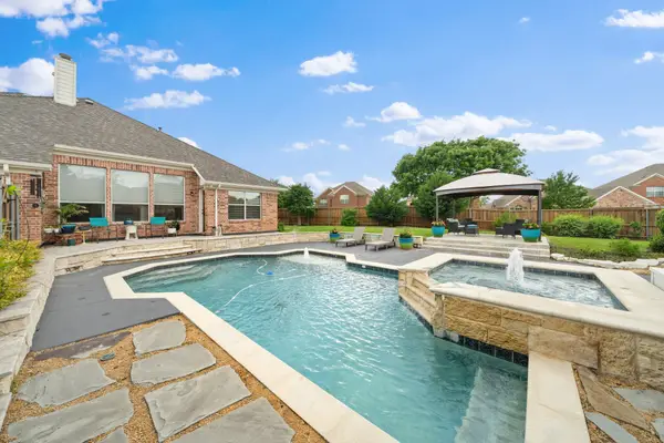 9420 Stonewood Drive, McKinney, TX 75072