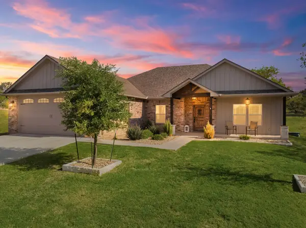 19126 White Bluff Drive, Whitney, TX 76692