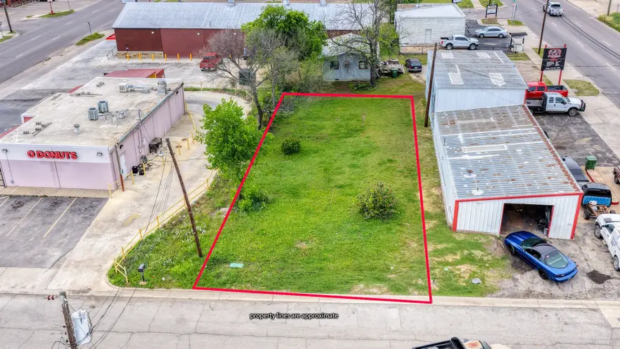 104 SE 12th Avenue, Mineral Wells, TX 76067 - #2