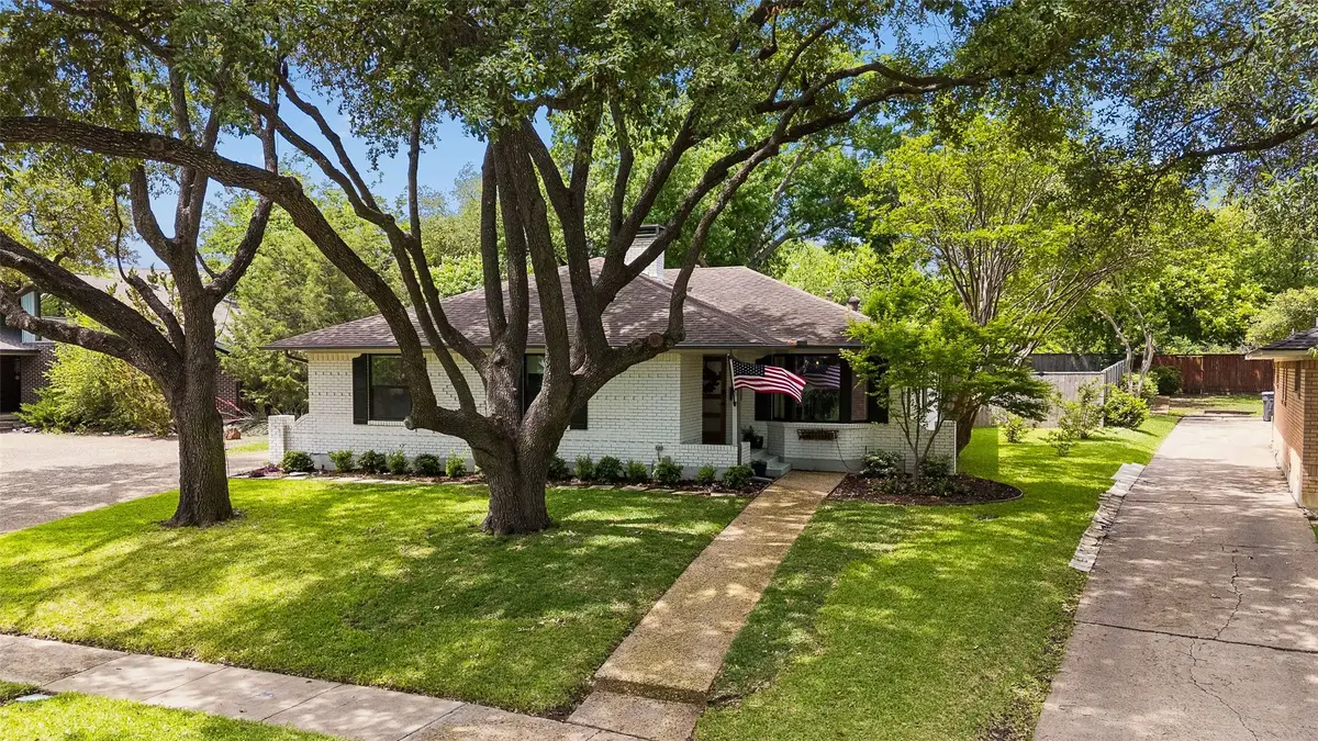 6735 Kingsbury Drive, Dallas, TX 75231 - #1