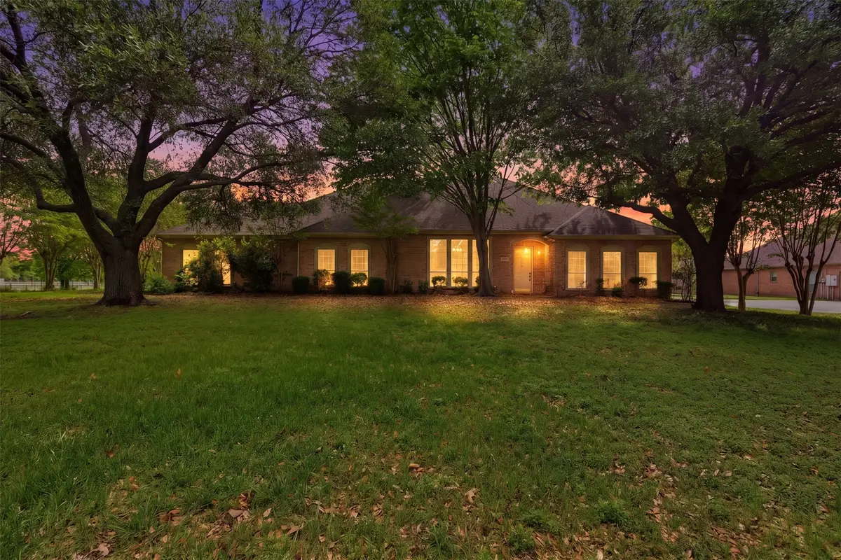 270 Brookbend Drive, Waxahachie, TX 75165 - #1