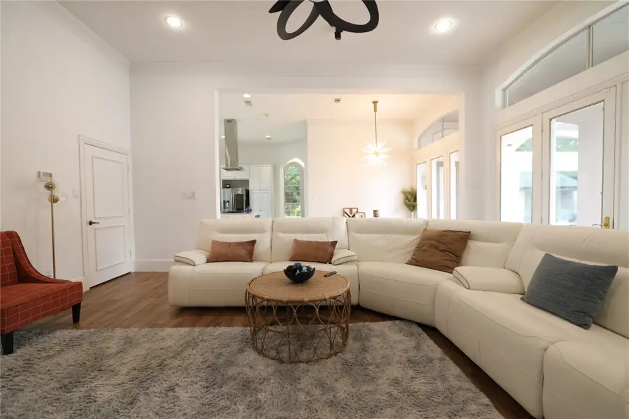 911 Walnut Falls Circle, Mansfield, TX 76063 - #3