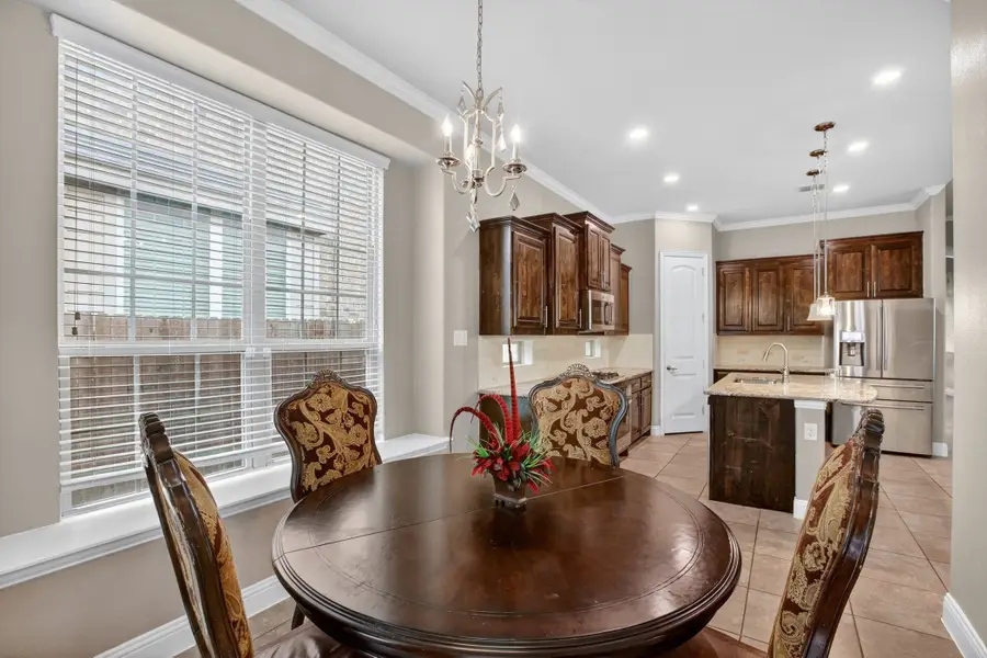 510 Garden Avenue, Euless, TX 76039 - #3