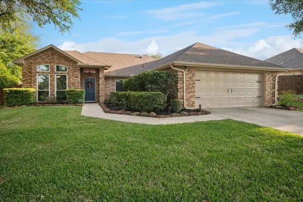 2406 S Forest Hls, Corinth, TX 76210