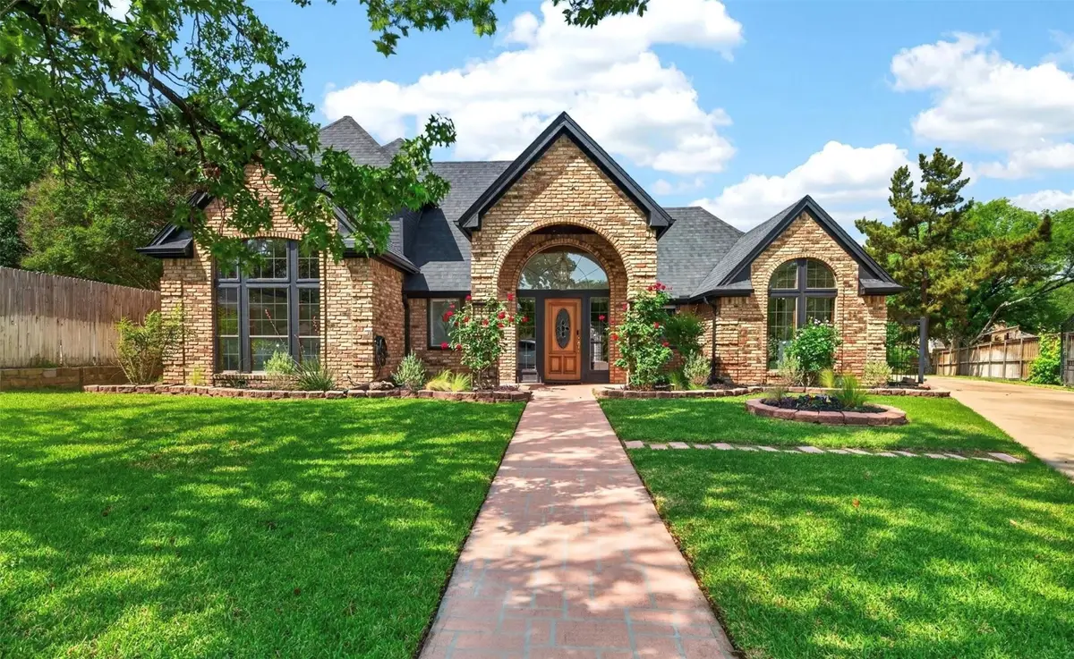 543 Indian Creek Drive, Trophy Club, TX 76262 - #1