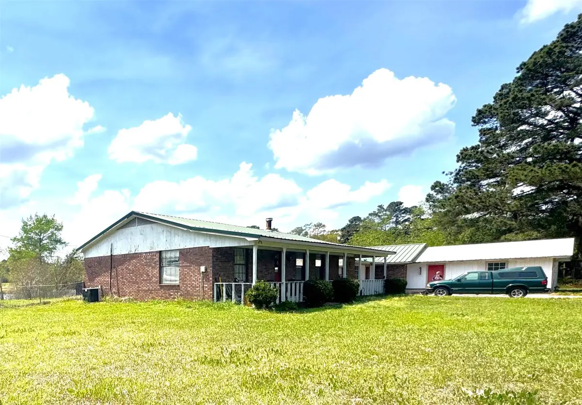 5806 S Kings Highway, Texarkana, TX 75501 - #1