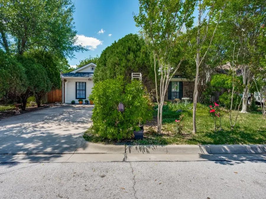 5304 Umbrella Pine Court, Arlington, TX 76018 - #2