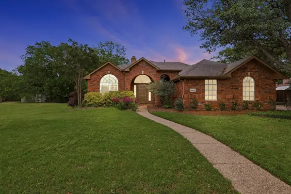 2402 Ravinia Drive, Corinth, TX 76208