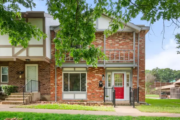 370 Westview Terrace, Arlington, TX 76013