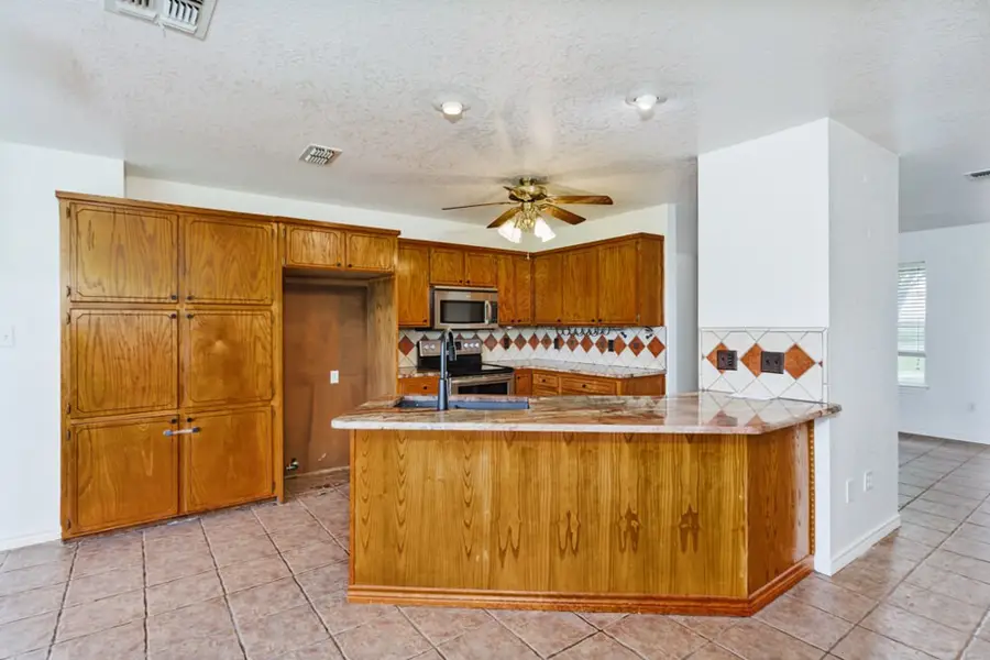 4316 Leona Road, Bowie, TX 76230 - #3