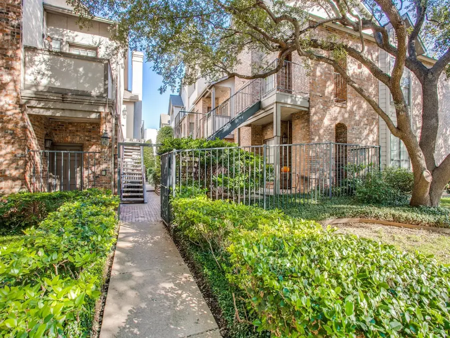 4102 Buena Vista Street #10, Dallas, TX 75204 - #2