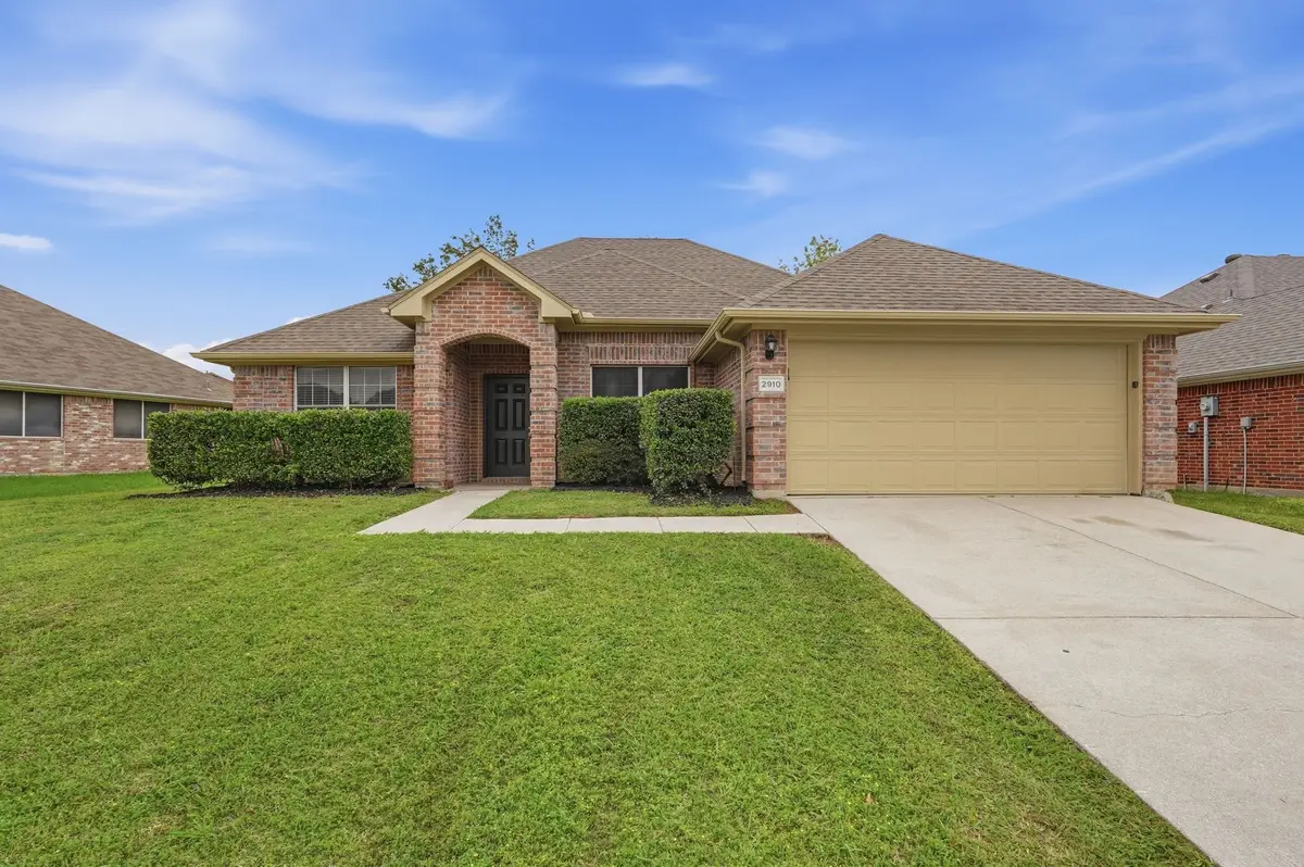 2910 Chisholm Trail, Corinth, TX 76210 - #1