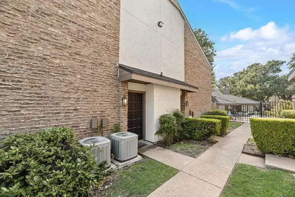 333 Melrose Drive #3B, Richardson, TX 75080