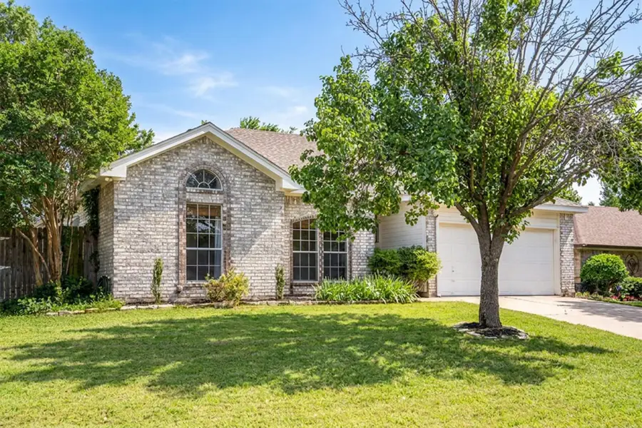 211 Arthur Drive, Kennedale, TX 76060 - #2