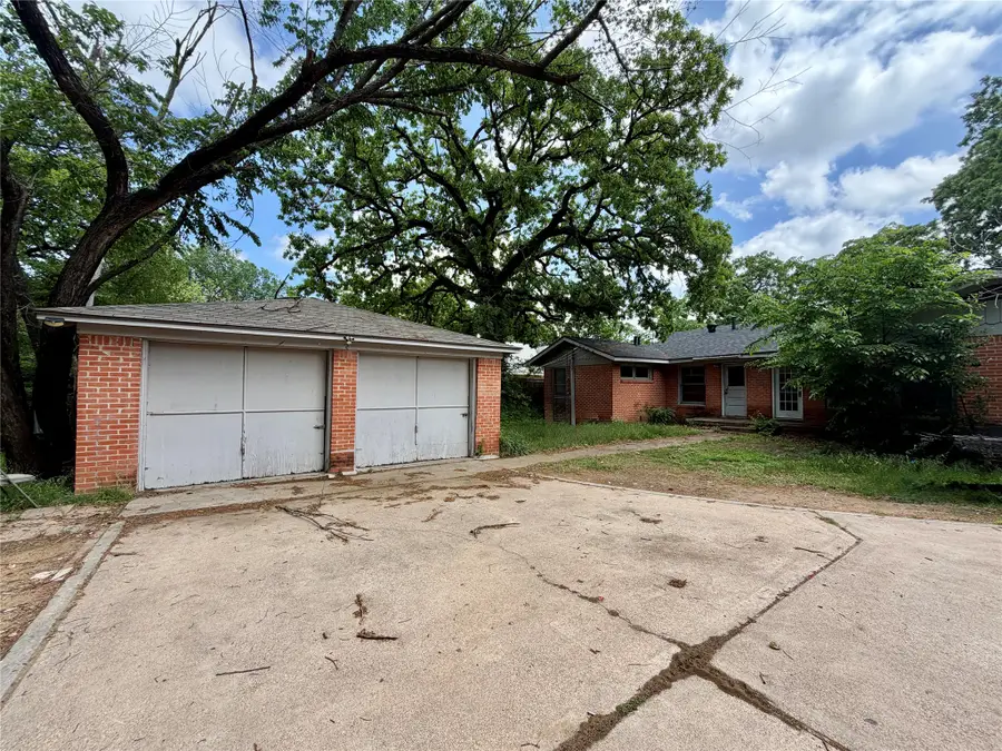 3717 Springdale Road, Fort Worth, TX 76111 - #2