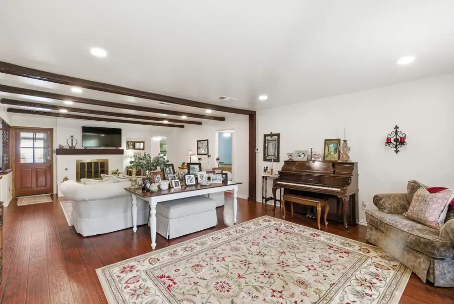 807 Keller Avenue, Benbrook, TX 76126 - #3