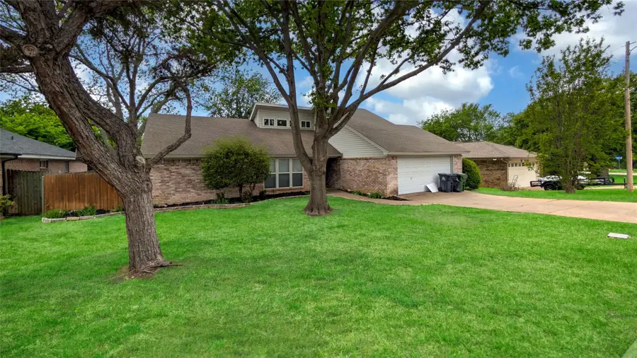 4610 Bellefontaine Court, Arlington, TX 76017 - #2