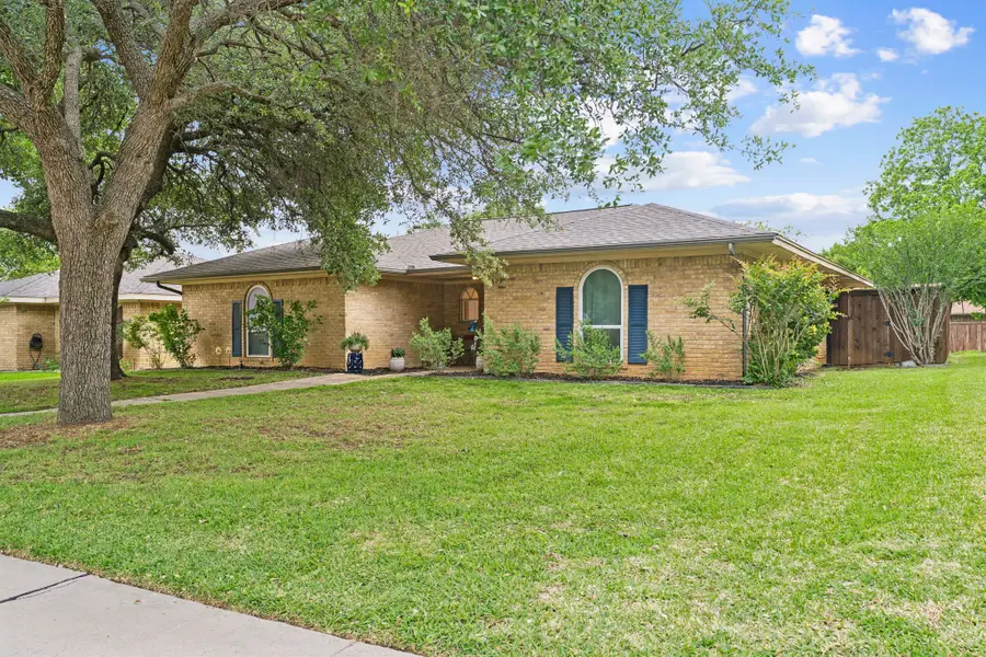 1673 Chisolm Trail, Lewisville, TX 75077 - #2