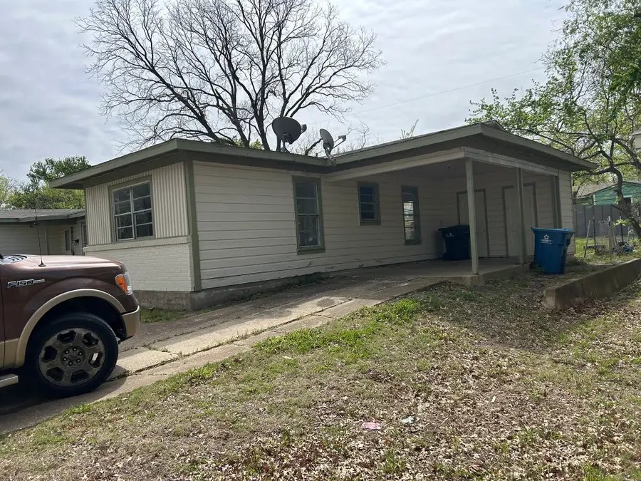 121 Vandenburg Drive, Denison, TX 75020 - #2