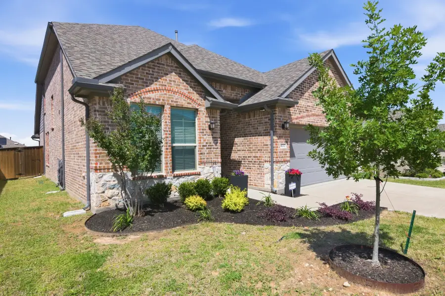 4727 Bluffview Drive, Haltom City, TX 76137 - #2
