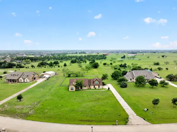 506 Eagle Pass, Royse City, TX 75189