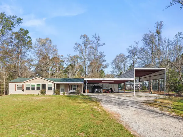 136 W Basil Drive, Diana, TX 75640