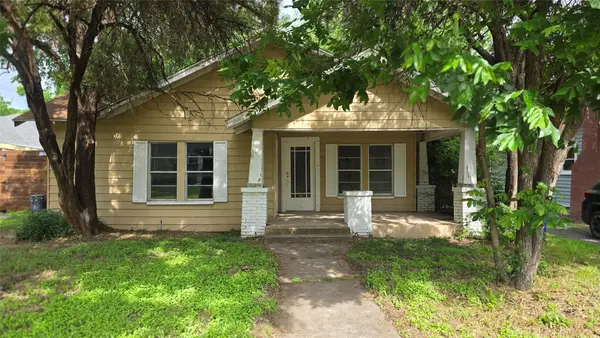 714 N Montclair Avenue, Dallas, TX 75208