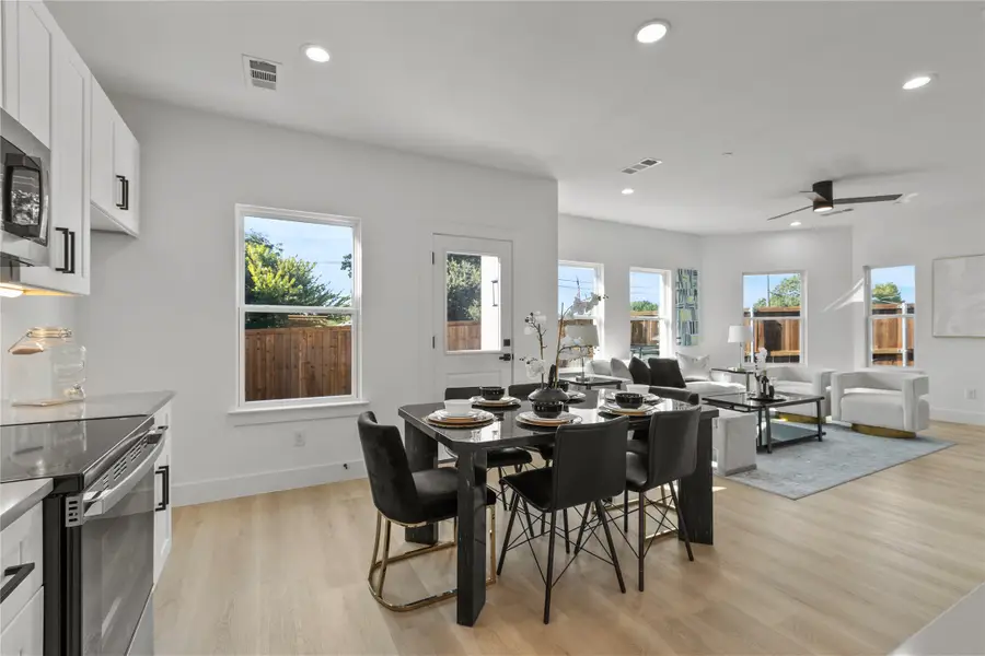 126 Homes Drive, Grand Prairie, TX 75050 - #2