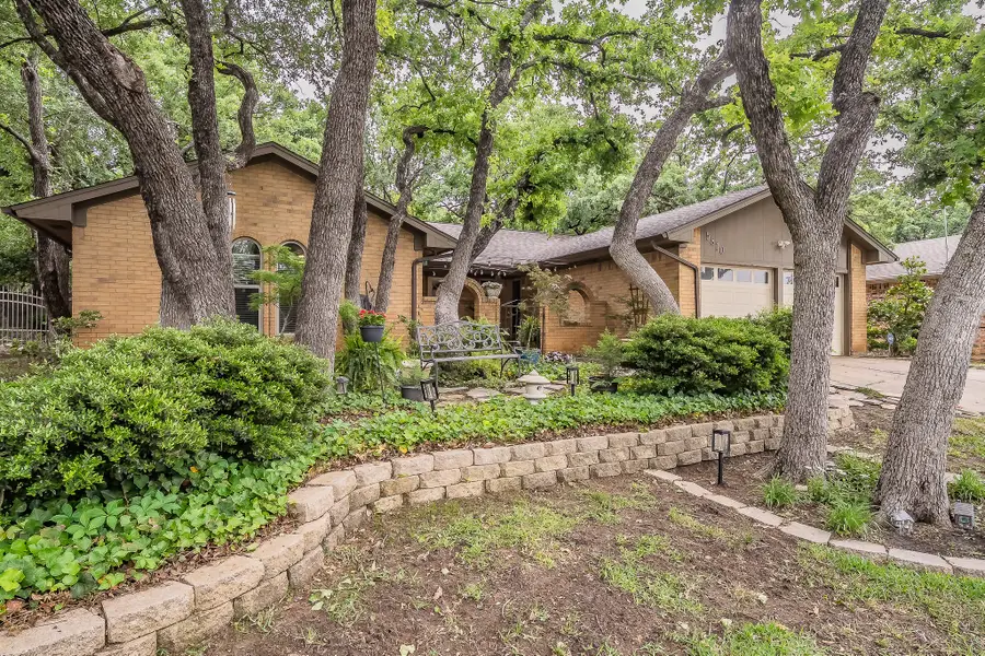 5810 Ridge Drive, Arlington, TX 76016 - #3