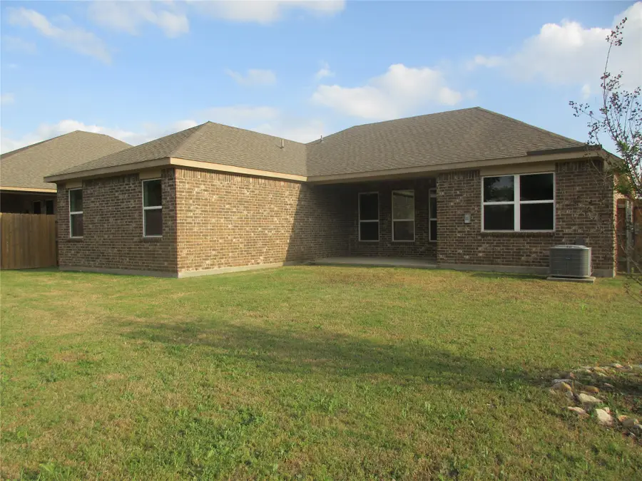 711 Milas Lane, Glenn Heights, TX 75154 - #3