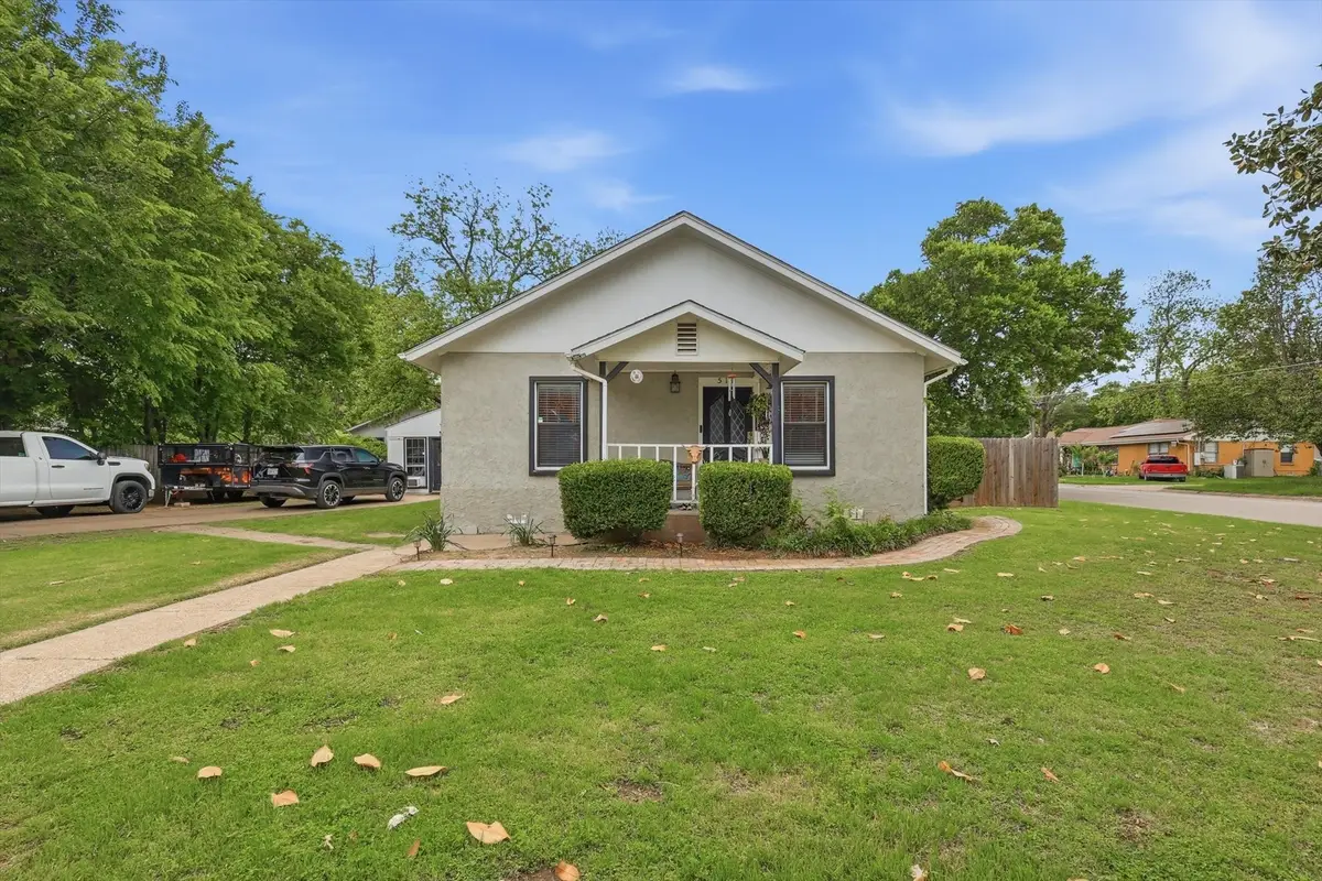 511 N Wood Street, Cleburne, TX 76033 - #1